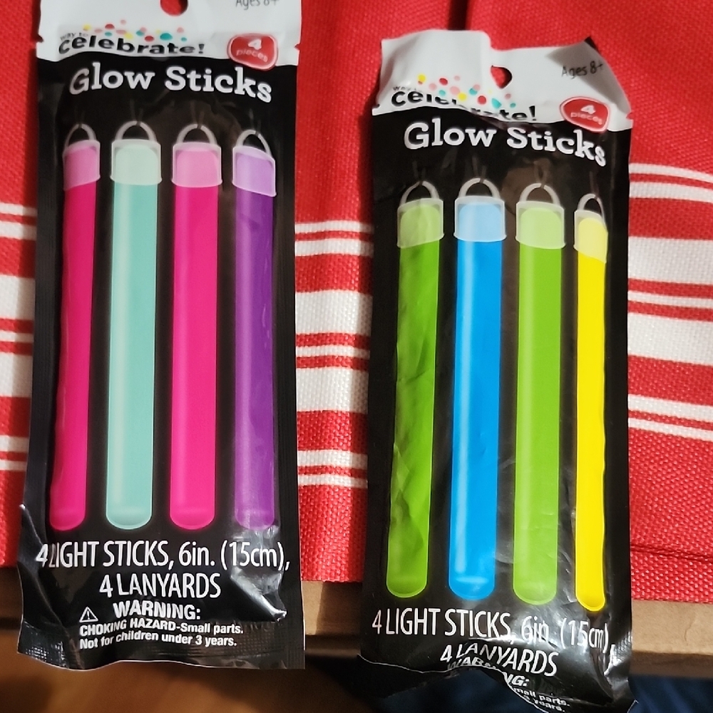 Glow Sticks - Multicolor Party Pack